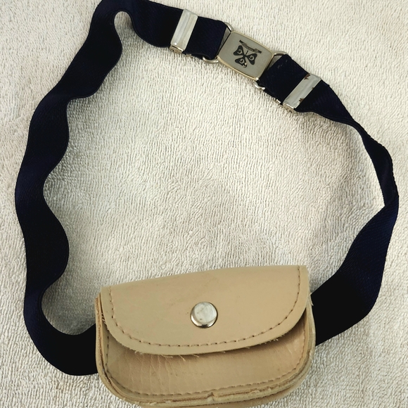 Vintage Girl Guide Coin Purse With Haspe Closure And Elastic Strap. - Picture 15 of 15